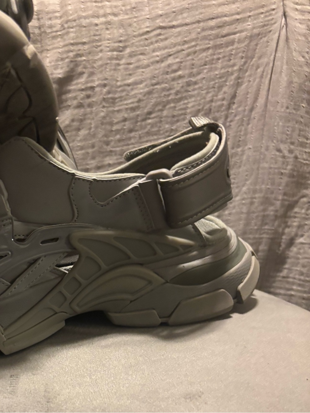 Women's Chunky Sport Sandal in Olive